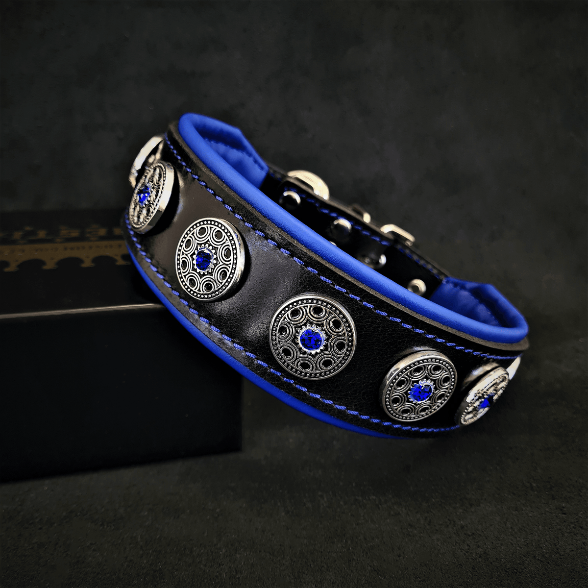 "Bijou" collar black & blue