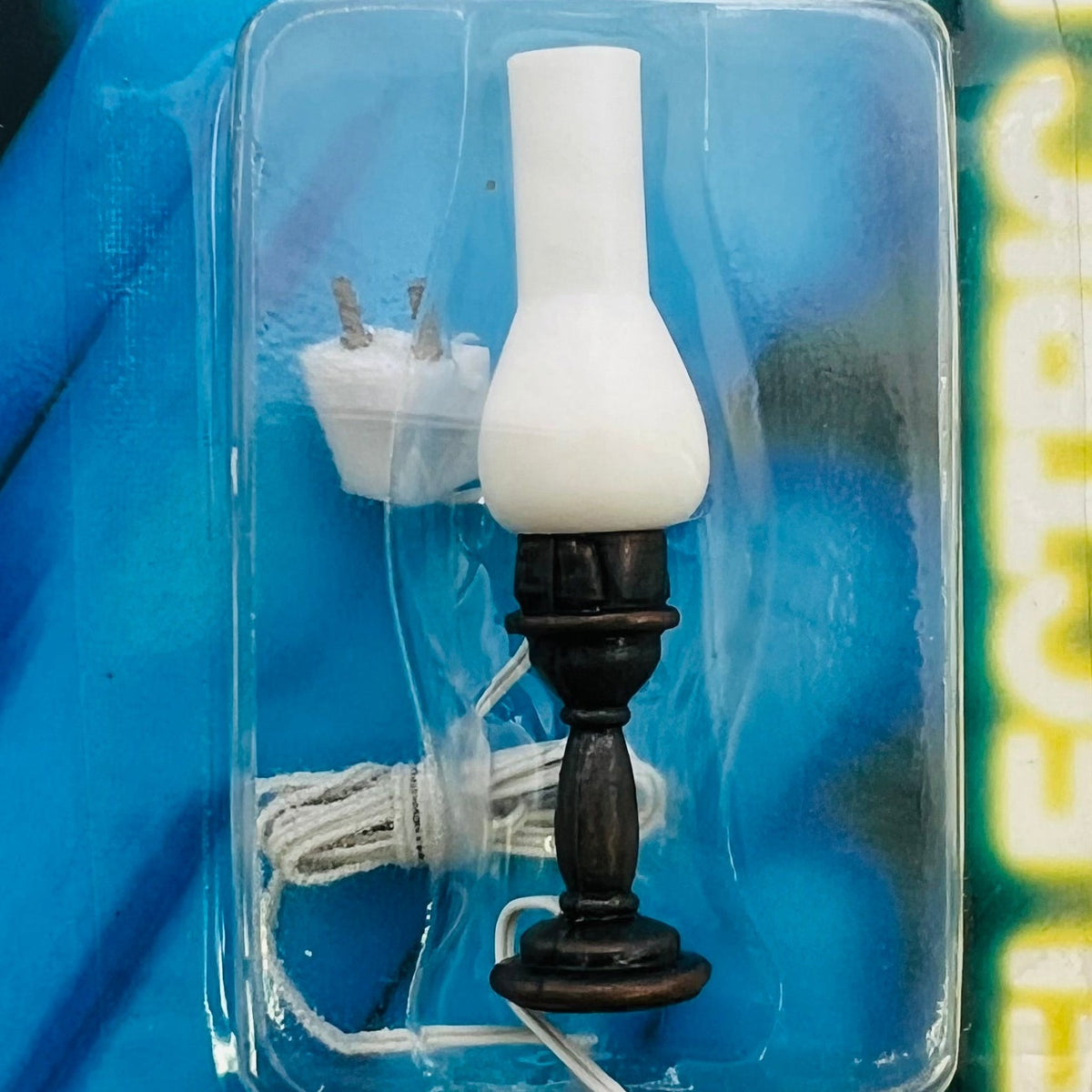 Hurricane Lamp - 12-Volt - Opaque Shade - 1/12 Scale Dollhouse Miniature