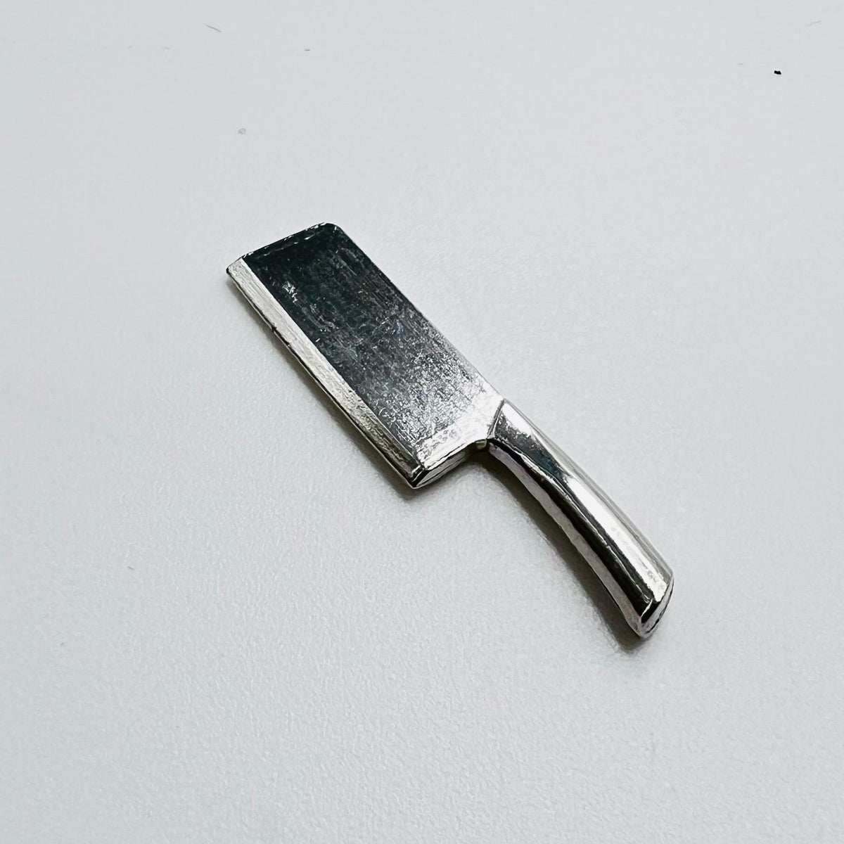 Cleaver - 1/12 Scale Dollhouse Miniature