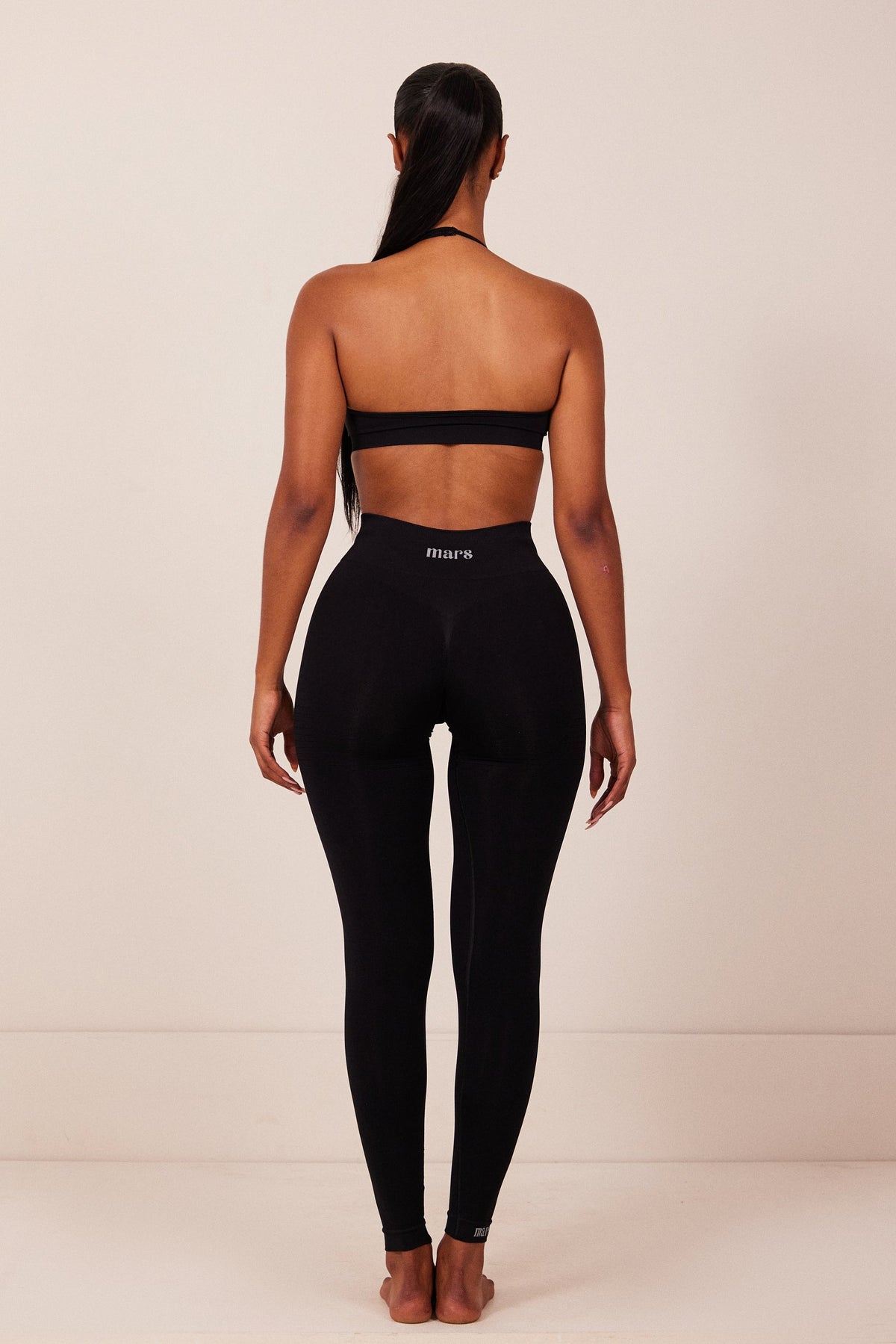 The Mars Seamless Bra in Black