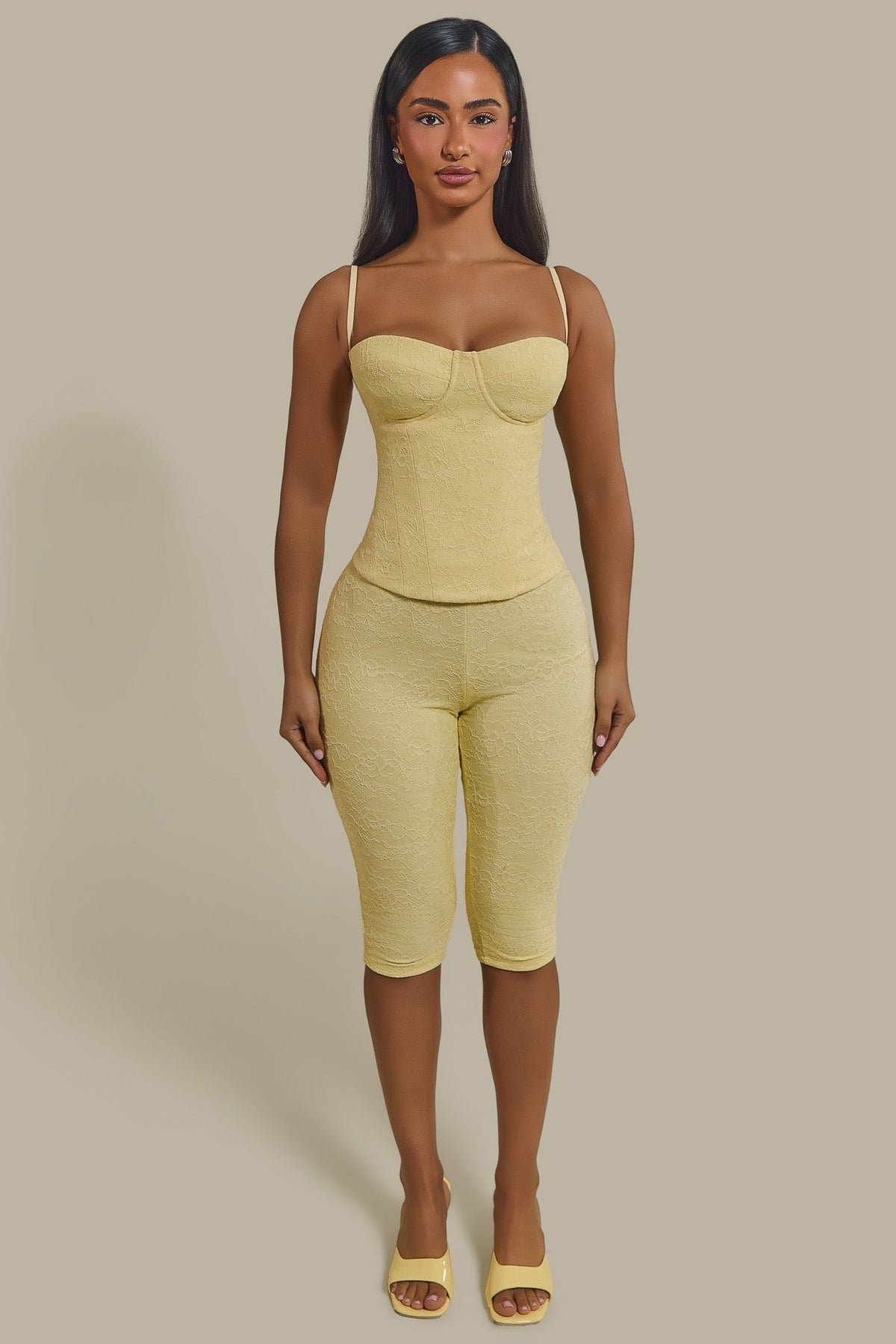 The Brielle Capri Leggings in Butter Yellow