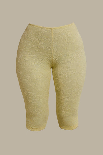 The Brielle Capri Leggings in Butter Yellow