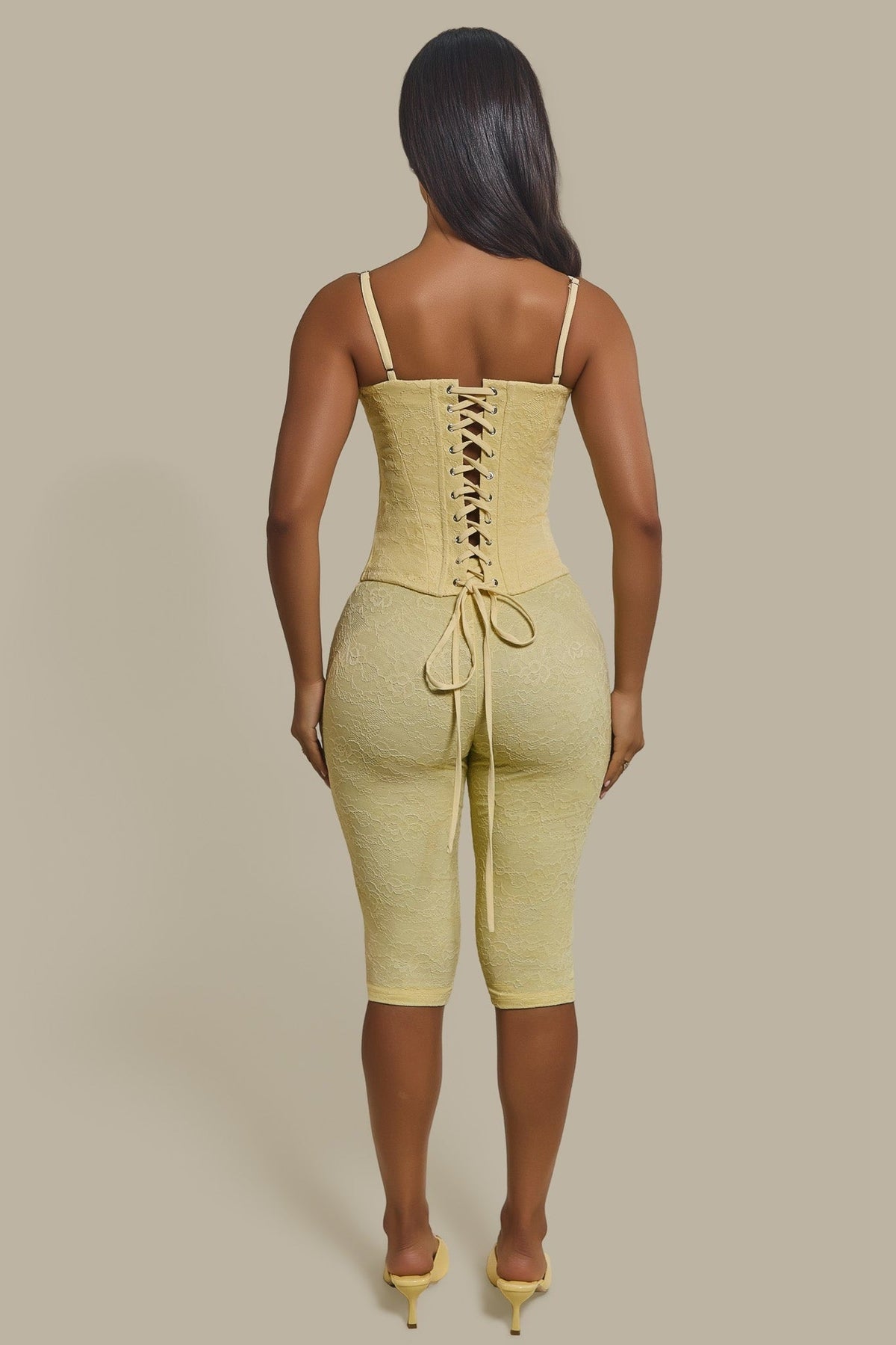 The Brielle Capri Leggings in Butter Yellow