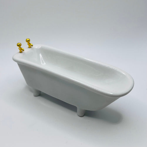 Classic White Porcelain Bathtub - 1/12 Scale Dollhouse Miniature